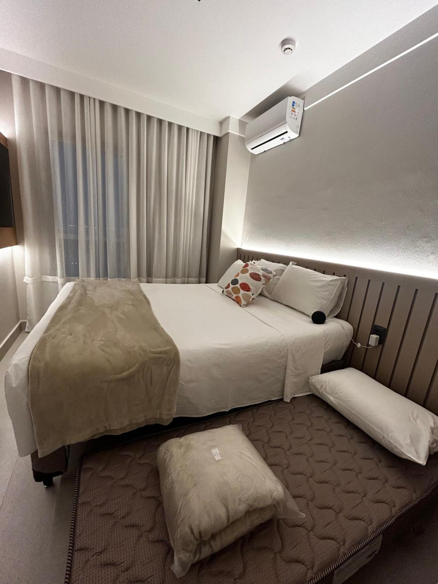 Flat Praia Do Canto 2Q-2B Long Stay Triangulo Das Bermudas 维多利亚 外观 照片